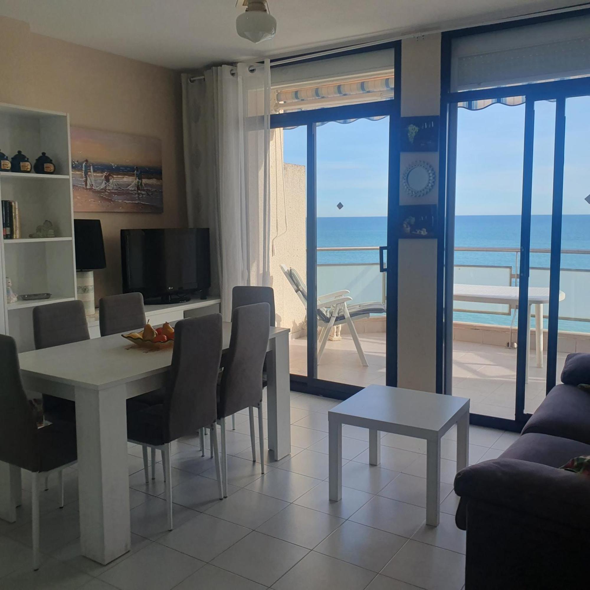 Surfing Primera Linea De Playa Apartament Peníscola
